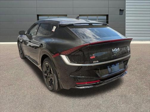 2025 Kia EV6 Wind
