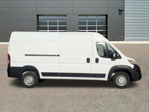2025 RAM ProMaster 2500 Tradesman