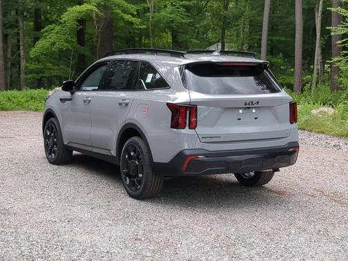 Wolf Gray 2026 Kia Sorento EX