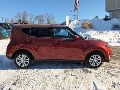 2023 Kia Soul LX