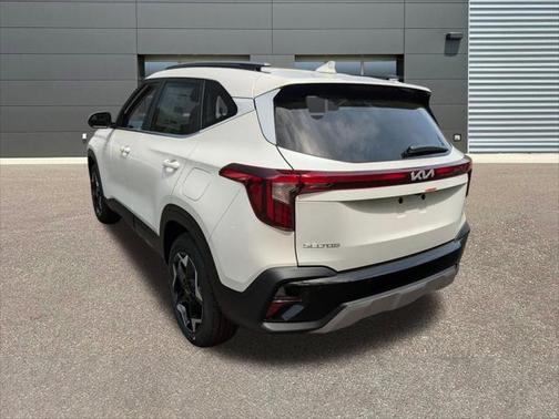 2025 Kia Seltos EX