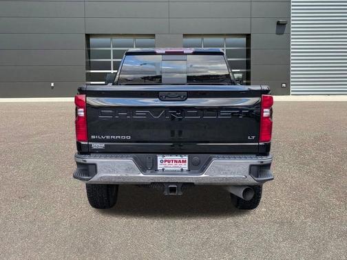 2023 Chevrolet Silverado 3500 LT