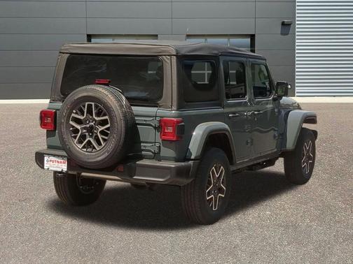 Anvil Clearcoat 2026 Jeep Wrangler 4-Door Sahara 4x4