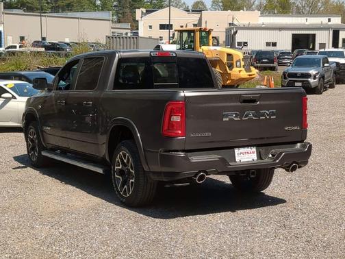 Granite Crystal Metallic Clearcoat 2026 RAM 1500 Laramie