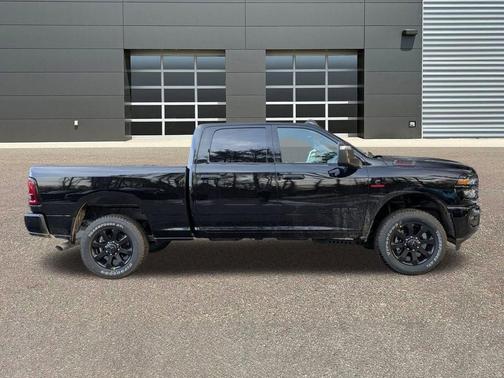 2026 RAM 3500 Big Horn Crew Cab 4x4 6'4' Box