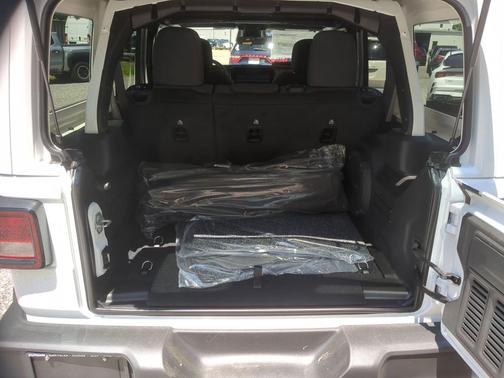 Bright White Clearcoat 2026 Jeep Wrangler Sport