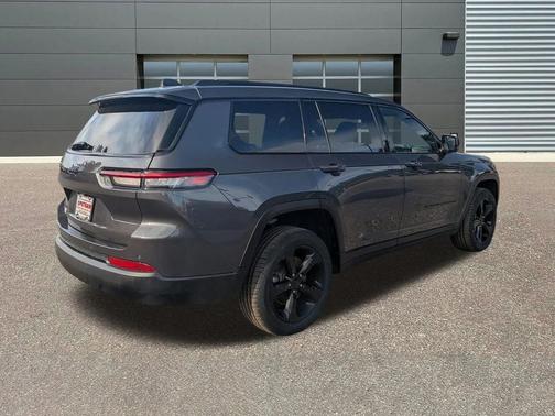 2022 Jeep Grand Cherokee L Altitude