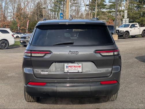 2022 Jeep Grand Cherokee L Altitude