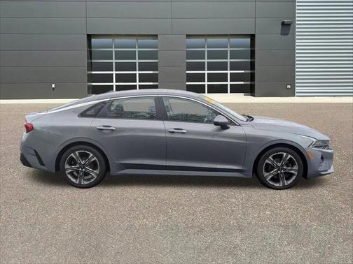 2022 Kia K5 LXS
