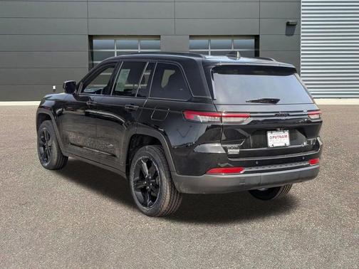 2022 Jeep Grand Cherokee Altitude