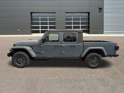 Anvil Clearcoat 2026 Jeep Gladiator Sport S