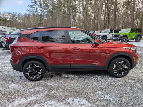 2025 Kia Seltos S