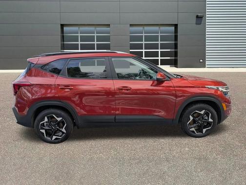 2025 Kia Seltos S