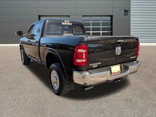 2022 RAM 2500 Laramie Crew Cab 4x4 6'4' Box