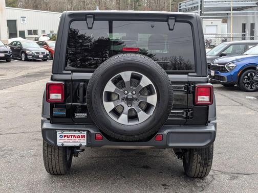 2022 Jeep Wrangler Unlimited Sahara