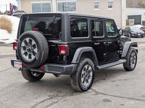 2022 Jeep Wrangler Unlimited Sahara