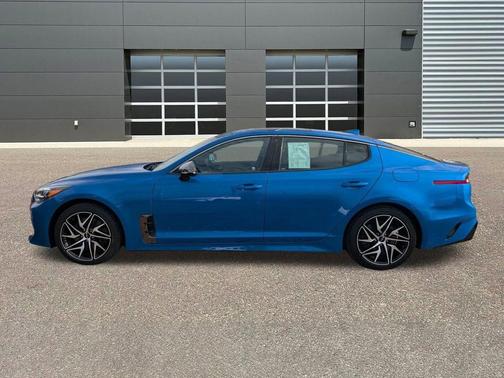 2022 Kia Stinger GT-Line