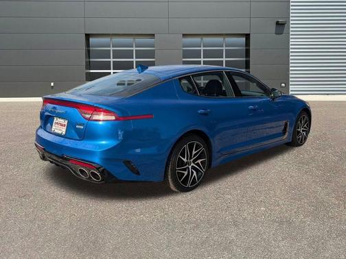 2022 Kia Stinger GT-Line