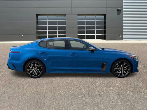 2022 Kia Stinger GT-Line