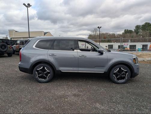 2023 Kia Telluride S