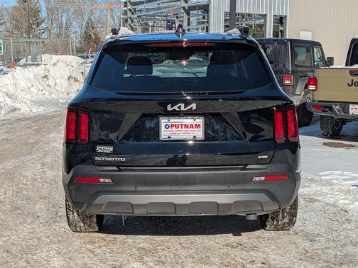 2023 Kia Sorento EX