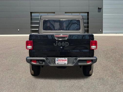 2025 Jeep Gladiator Sport S