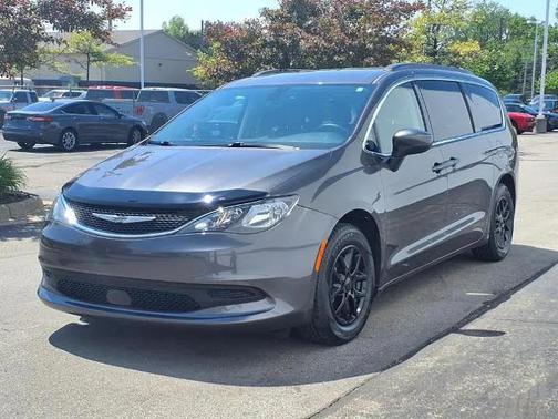 2021 Chrysler Voyager LXI