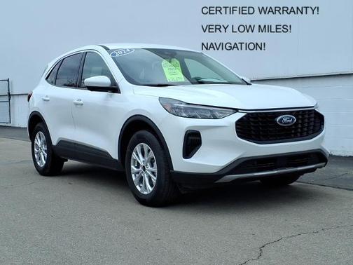 OXFORD WHITE 2024 Ford Escape ACTIVE
