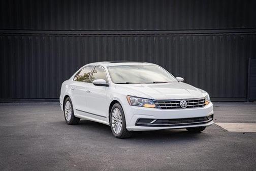2017 Volkswagen Passat 1.8T SE