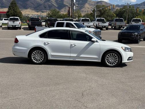 2017 Volkswagen Passat 1.8T SE