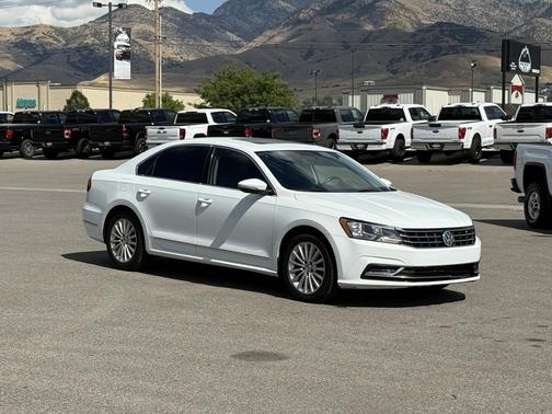 2017 Volkswagen Passat 1.8T SE