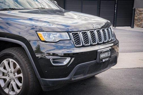 2021 Jeep Grand Cherokee Laredo