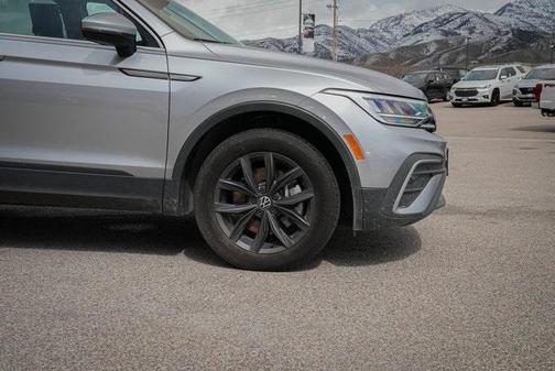 2024 Volkswagen Tiguan 2.0T SE 4MOTION