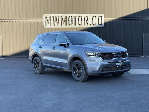 2022 Kia Sorento LX