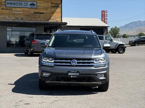 2018 Volkswagen Atlas 3.6L SEL Premium