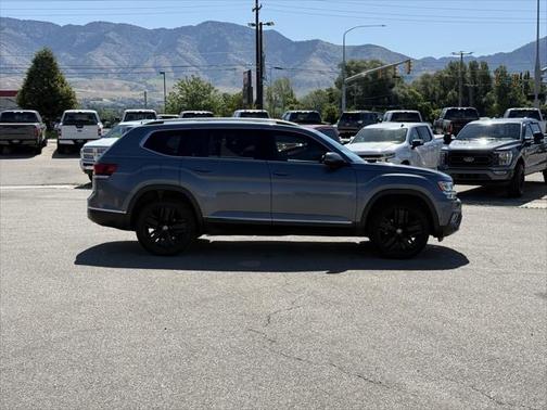 2018 Volkswagen Atlas 3.6L SEL Premium