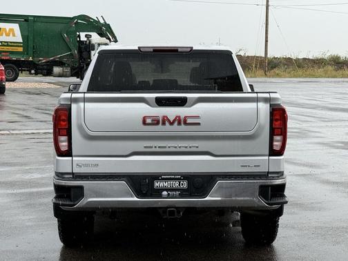 2022 GMC Sierra 1500 SLE