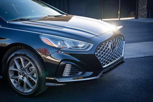 2018 Hyundai SONATA Sport 2.0T