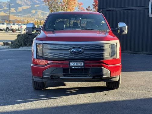 2022 Ford F-150 Lightning LARIAT