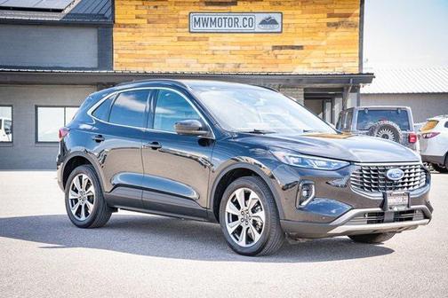 2023 Ford Escape Platinum