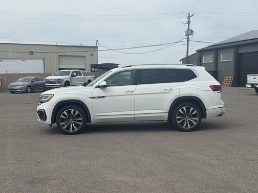 2022 Volkswagen Atlas 3.6L SEL Premium