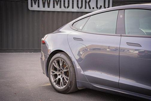 2022 Tesla Model S Base