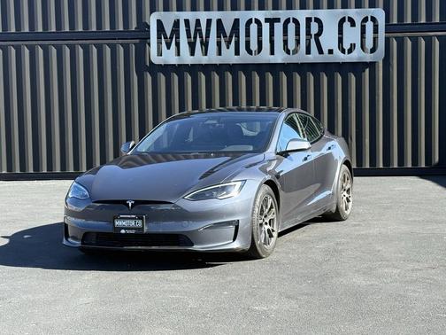 2022 Tesla Model S Base