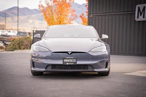 2022 Tesla Model S Base