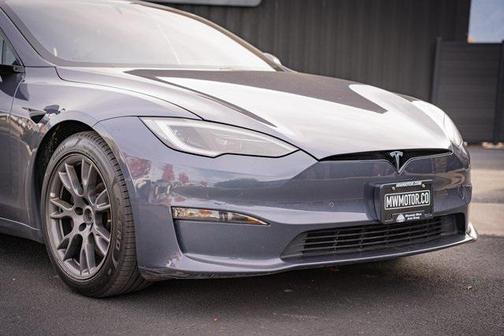 2022 Tesla Model S Base