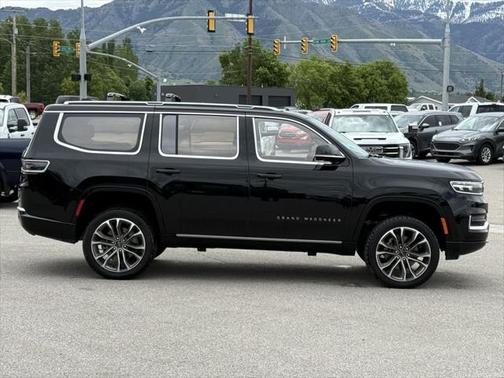2022 Jeep Grand Wagoneer Series III