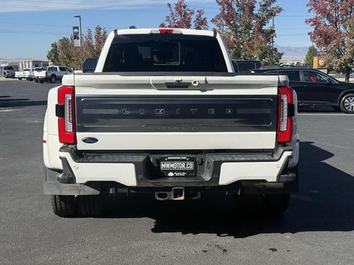 2023 Ford F-450 Limited