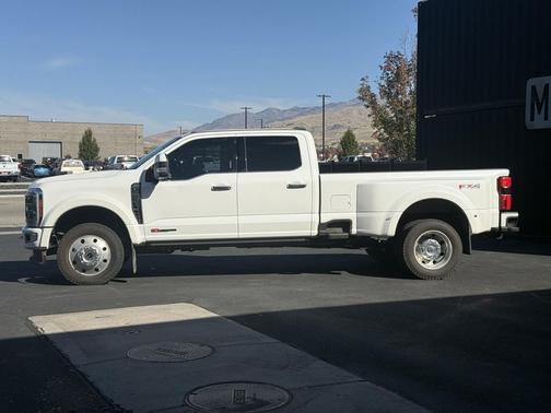 2023 Ford F-450 Limited
