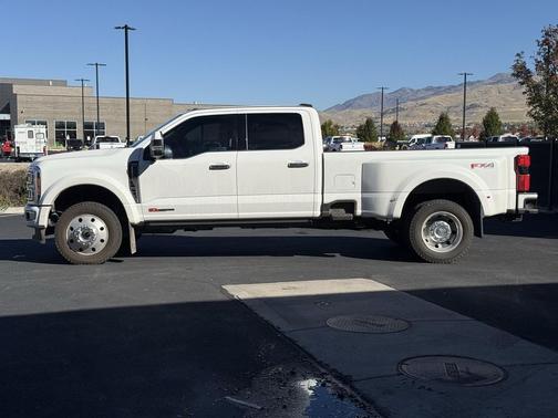 2023 Ford F-450 Limited
