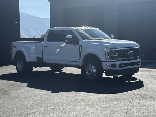 2023 Ford F-450 Limited